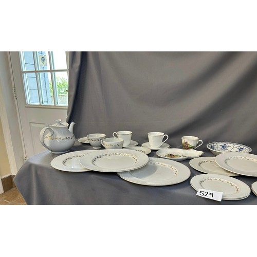 529 - Large Selection of China - Royal Dolton & Others - Viewing section: O19