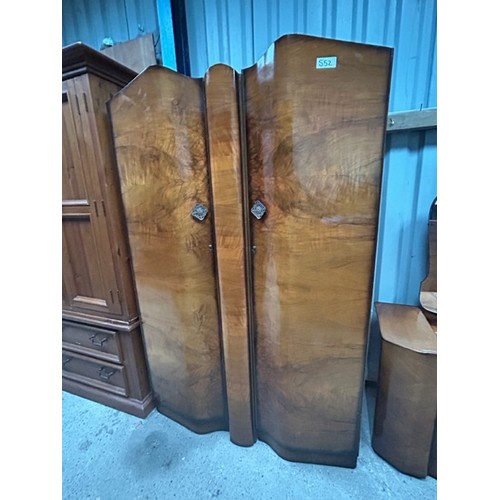 552 - Art Deco Walnut wardrobe - Viewing section: S1