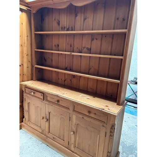 657 - Pine Dresser - Viewing section: S7