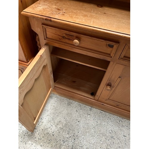 657 - Pine Dresser - Viewing section: S7