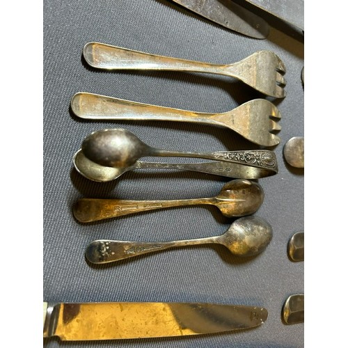 676 - Selection of Stainless steal, ESPN and other various cutlery - Viewing Section: O8