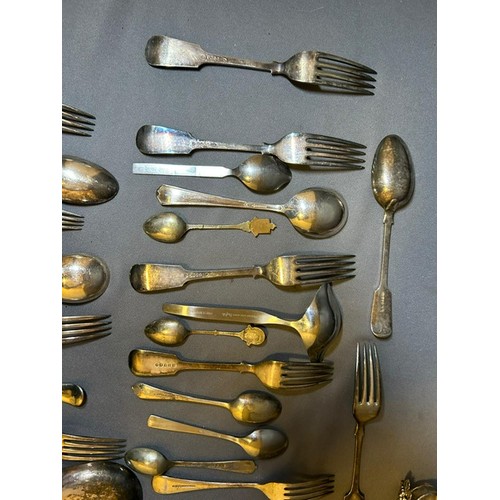 682 - Selection of Stainless steal, ESPN and other various cutlery - Viewing Section: O13