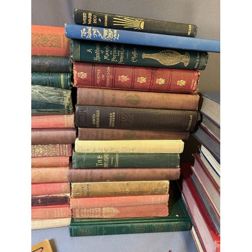 798 - Selection of vintage books  - Viewing section: O29