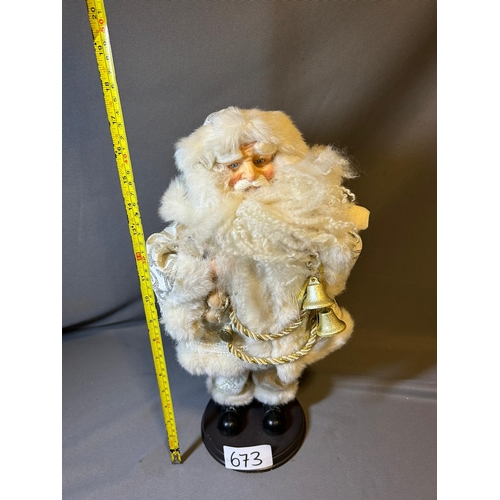 673 - Santa Christmas Decoration - Viewing Section: O12