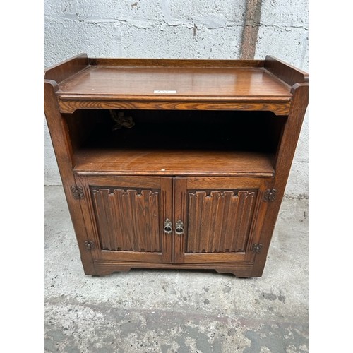 832 - Vintage Sideboard  - Viewing section: S6