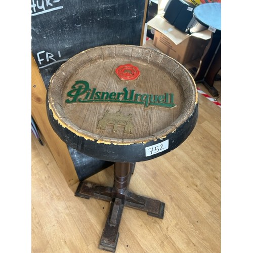 752 - Pilsner Urquell - Table Viewing Section: O22