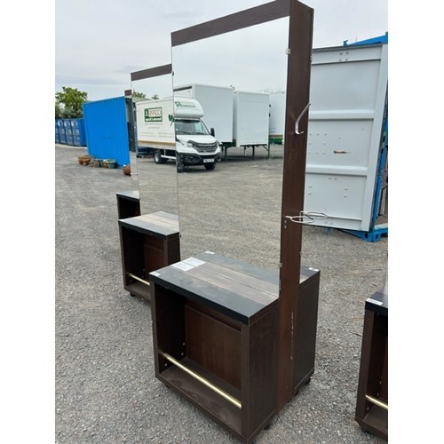 662 - Salon Mirror unit - Viewing section: Building (if you wish to view this item, please let us know whe... 