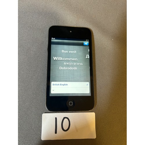 10 - Ipod touch 32GB - Has been reset to factory settings - Viewing Section: O35