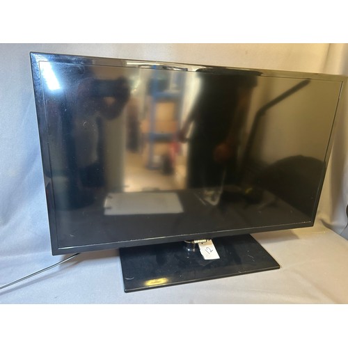 12 - Samsung TV - Viewing Section: O2