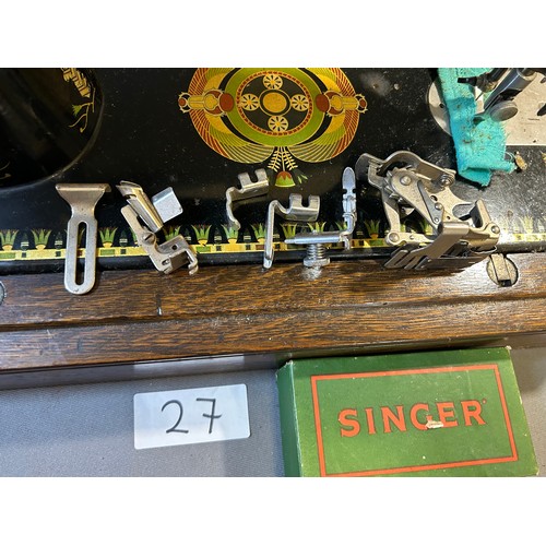 27 - Singer Sewing Machine - Viewing Section: S10