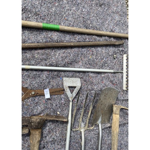 76 - Selection of garden tools - Viewing Section: S11