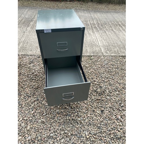 85 - Filing cabinet (102 x 62 x 47cm Approx.) - Viewing Section: S1