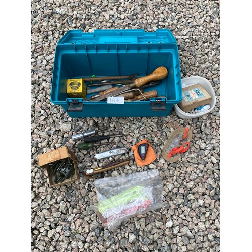 107 - Selection of various tools + toolbox  - Viewing section S6