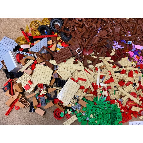 165 - Selection of various Lego - Approx. 5.65kg  - Viewing Section: O3