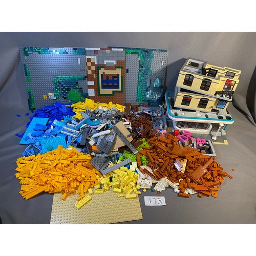 173 - Selection of various Lego - Approx. 5.4kg - Viewing Section: O14