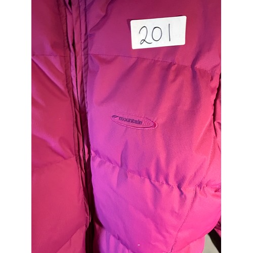 201 - Winter padded jacket - mountain life - size XL - Viewing Section: O17