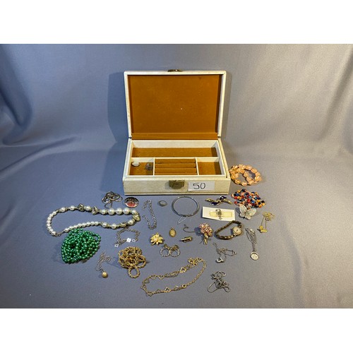 50 - Jewellery box and Jewellery - Viewing Section: O16