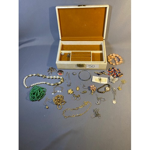 50 - Jewellery box and Jewellery - Viewing Section: O16