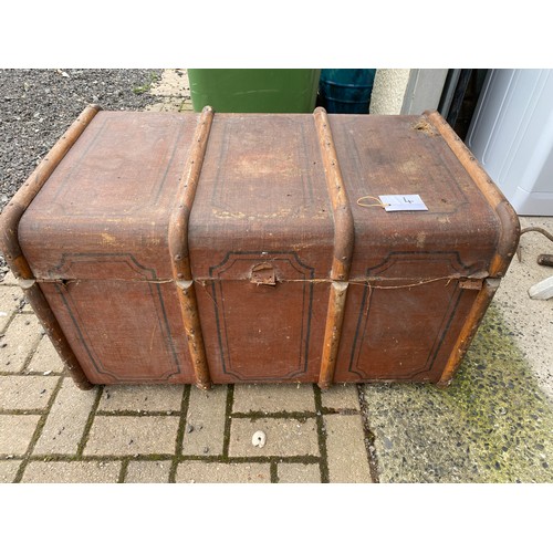 4 - Vintage Chest 83cm x 53cm x 49cm approx. - Viewing Section: S13