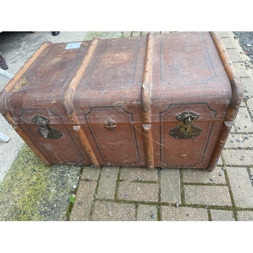 4 - Vintage Chest 83cm x 53cm x 49cm approx. - Viewing Section: S13