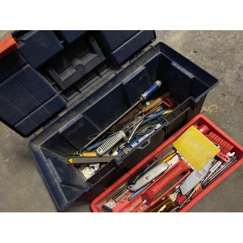 142 - Tool box of Tools - Viewing section: S14