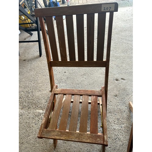 207 - 2 x Garden Chairs - Viewing Section: S7