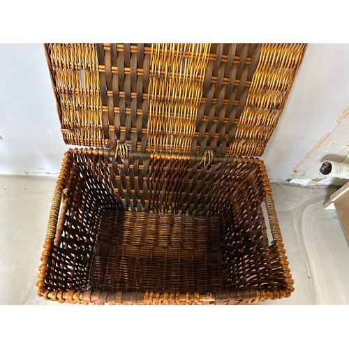 230 - Large Storage Basket - 40 x 59 x 42 cm approx - Viewing Section: S2