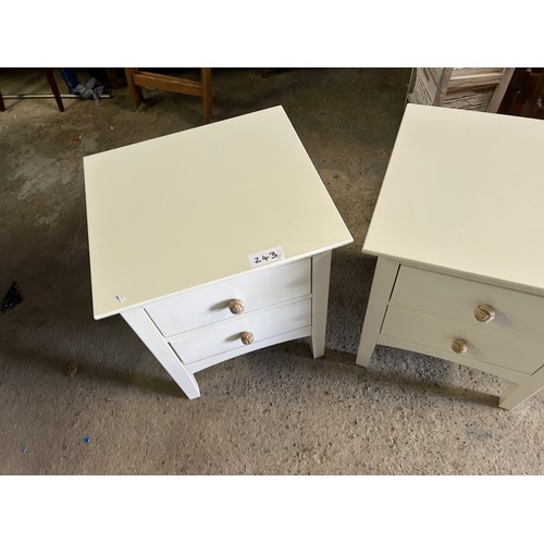 243 - 2 x Matching Bedside Tables - 59 x 47 x 43 cm approx. - Viewing section: S9