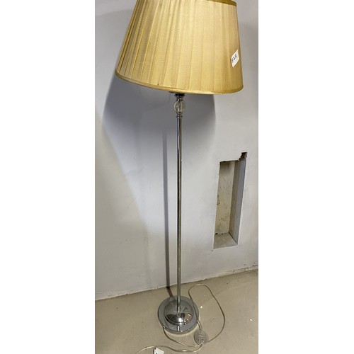 325 - Floor Standing Lamp - Viewing Section: O43