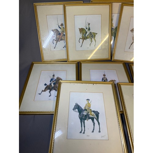 320 - 10 x Vintage horse prints - Viewing Section: O40