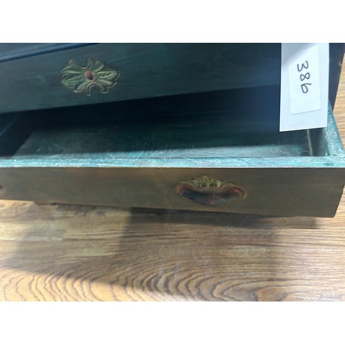 386 - Small Decorative chest - 70cm x 42cm x 34cm approx. - Viewing Section: O22