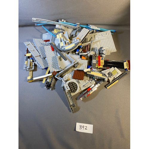 392 - Selection of Lego - 5.05kg approx. (including box) - Viewing Section: O37