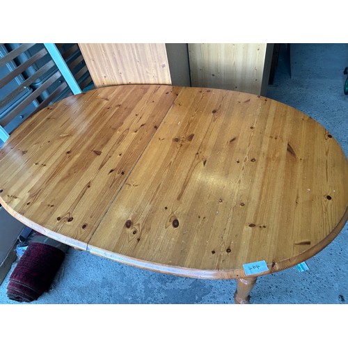 464 - Pine Extendable table - 170 x 100cm Approx.  - Viewing Section: S10