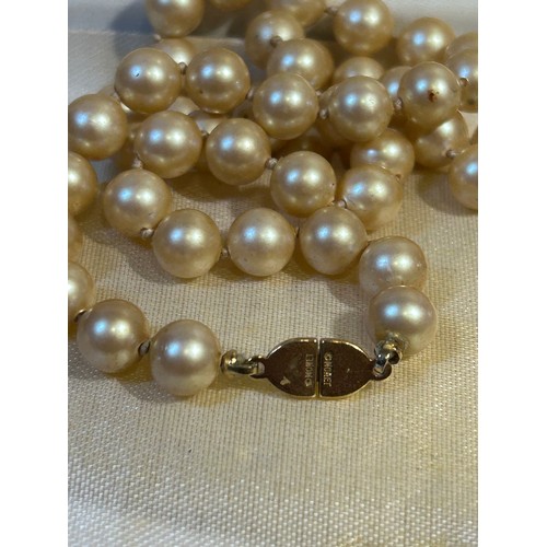 546 - Vintage signed Monet champagne pearl necklace and Mabe pearl earrings - Viewing Section: O47