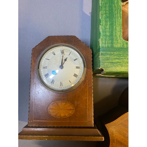 579 - Selection of various clocks & parts - Viewing Section: O34