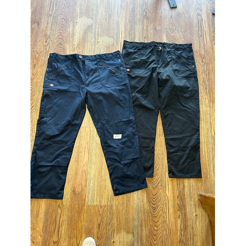 658 - 2 x pairs of Dickies Work Trousers - Viewing Section: 035