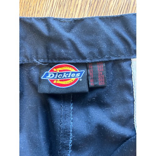 658 - 2 x pairs of Dickies Work Trousers - Viewing Section: 035