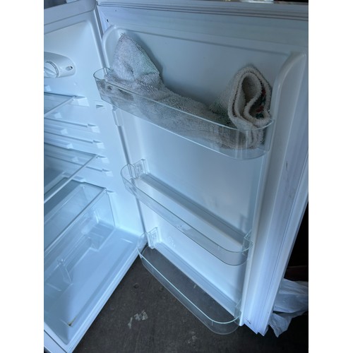 108 - Fridge  - Viewing Section: S16