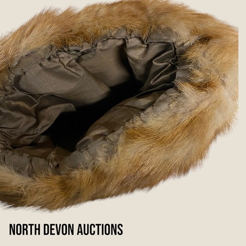 304 - Antique real fur muff. In good condition - Viewing Section: O7