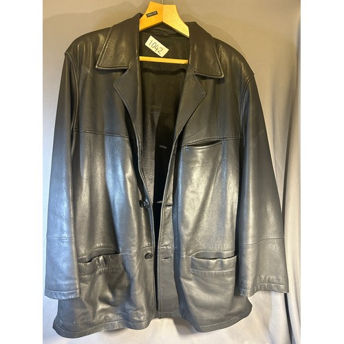 1042 - Leather Jacket Size 58 - Viewing Section: O42