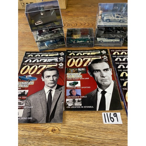 1169 - Selection of collectable James Bond Vehicles and books including: Dr No, From Russia With Love, Gold... 