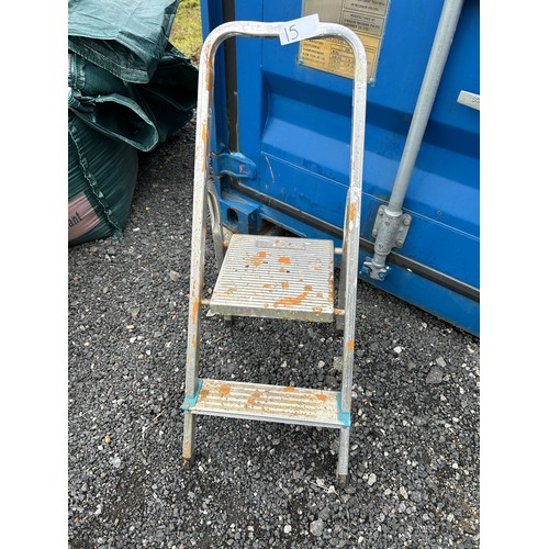 15 - 2 step folding step ladder - Viewing Section : S10