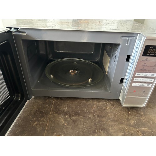 285 - Panasonic Microwave