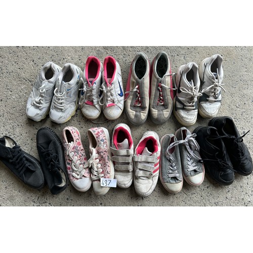 437 - Large selection of children's shoes - various sizes