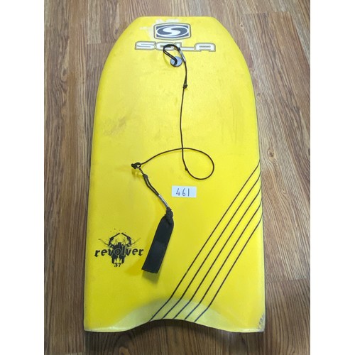 461 - Sola revolver body board + leash