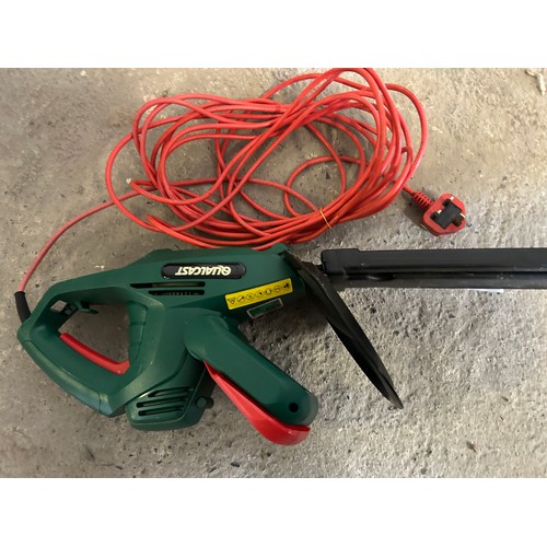 496 - Qualcast electric hedge trimmer