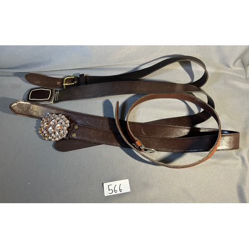 566 - 4 x Ladies leather belts