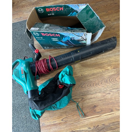 578 - Bosch Corded garden vacuum