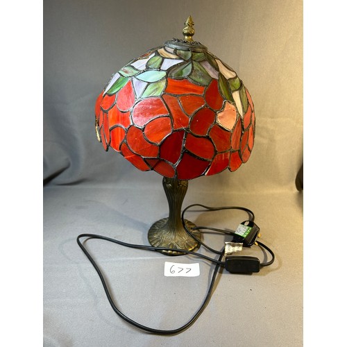 677 - Tiffany style table lamp