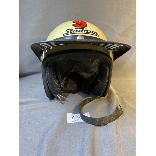 674 - Vintage sports helmet